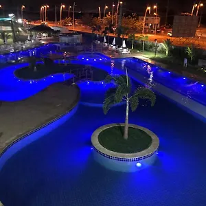 https://muro-alto-condomnio-clube-ap-411.portodegalinhashotels.com